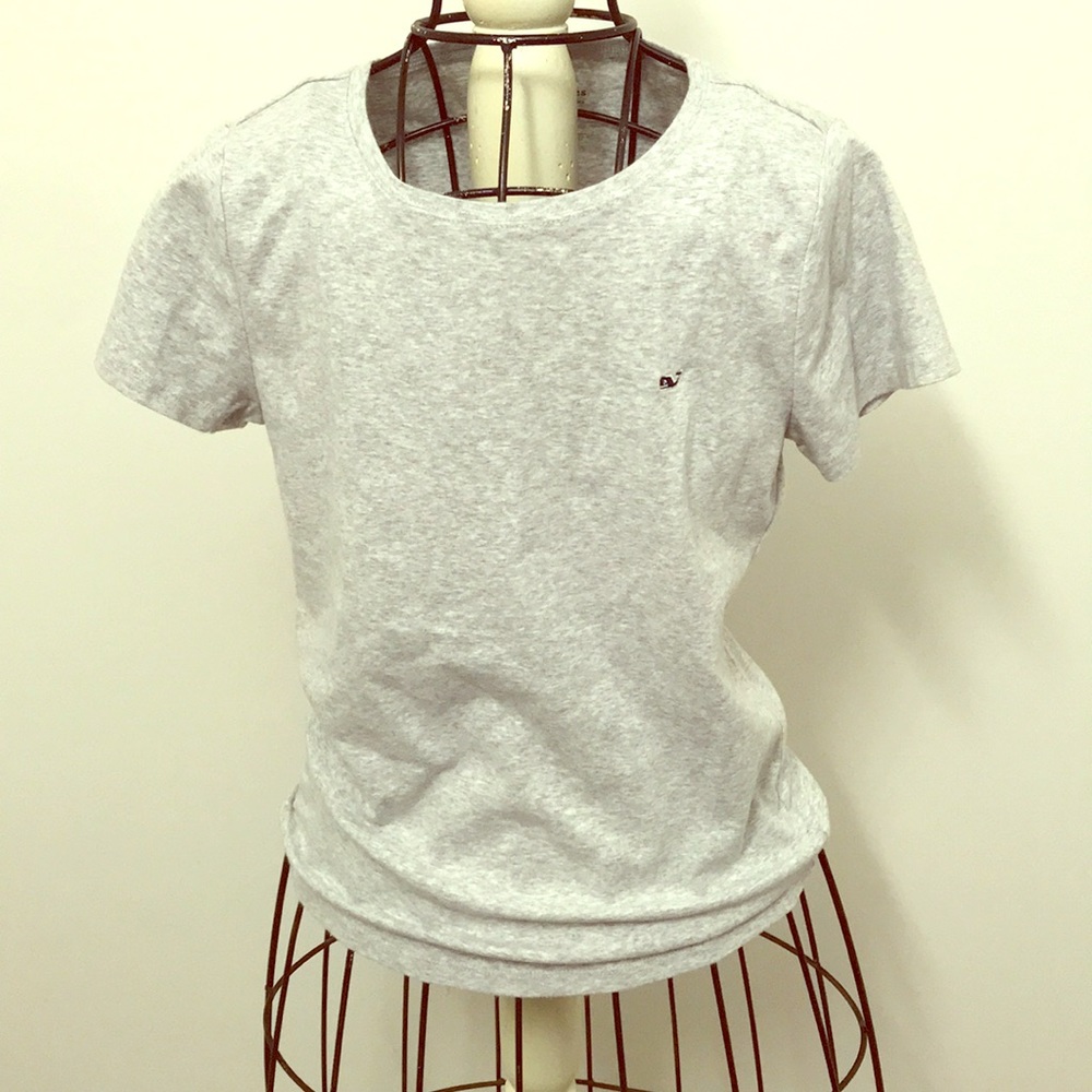 Vineyard Vines T-shirt